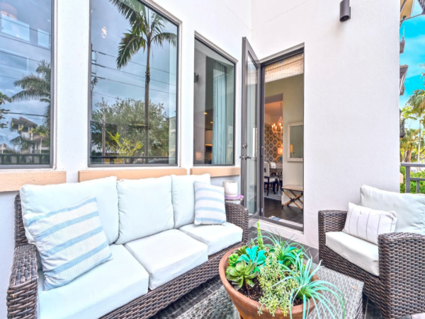 Downtown Naples Three-Bedroom Condo With Private Elevator
